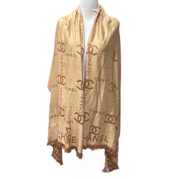 🆕 Chanel Brown Web Striped CC Jacquard Knit Wool & Silk Scarf🧣 - Picture 2 of 6